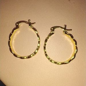 Gold tone hoop earrings
